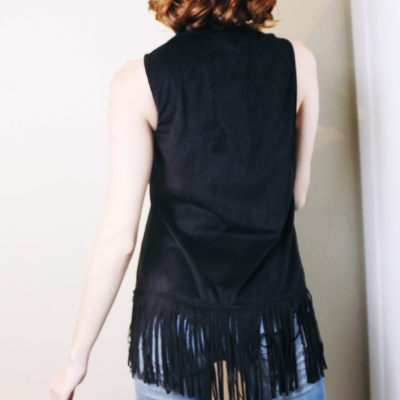 Decree- Boho Faux Suede Vest with Fringe - Picture 2 of 9